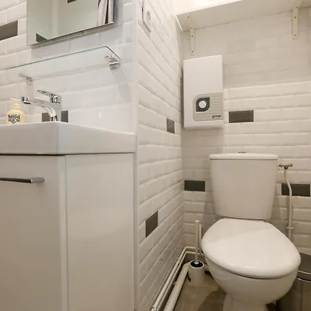 Renovated Studio For 2 * פריז