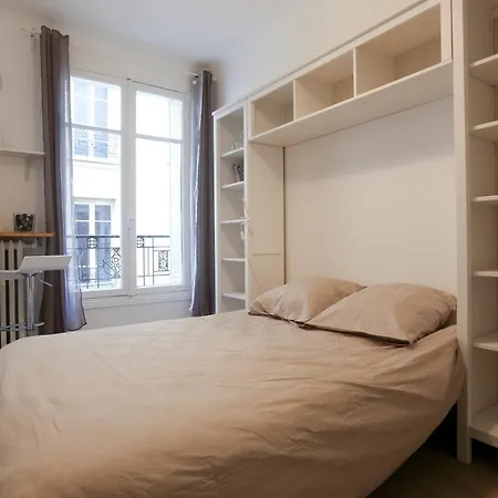 Renovated Studio For 2 * Paříž